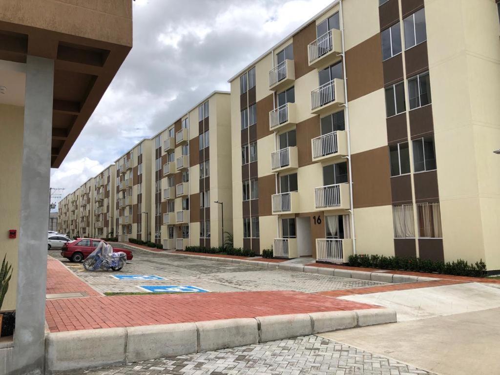 APARTAMENTO NUEVO AMOBLADO Neiva Conjunto Residencial Goya T9 504 Exterior foto